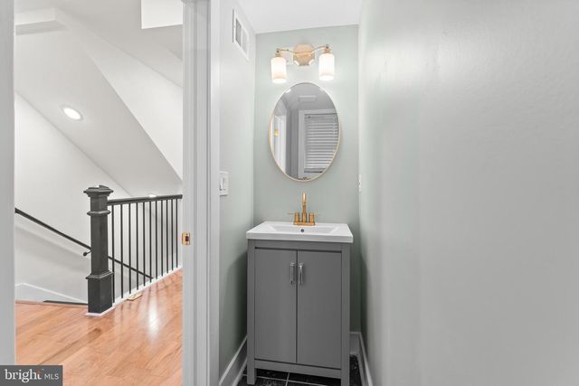 1011 E BIDDLE ST, Baltimore, MD 21202