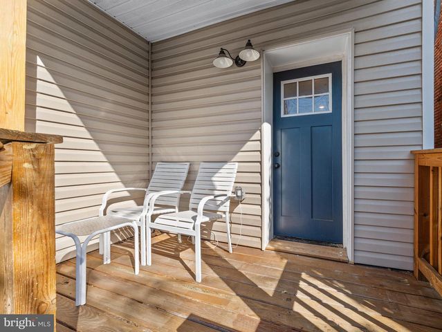 1011 E BIDDLE ST, Baltimore, MD 21202