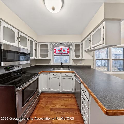 209 Peachtree Place, Mason, MI 48854