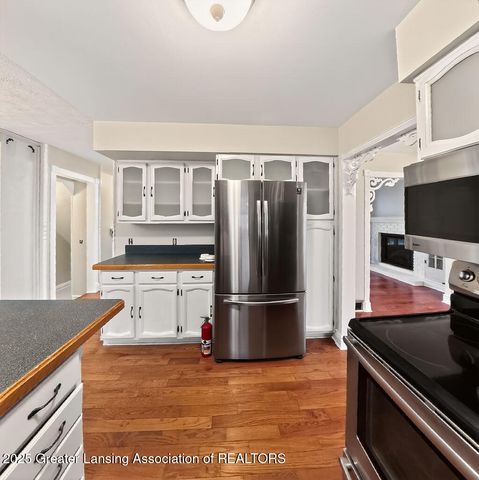 209 Peachtree Place, Mason, MI 48854