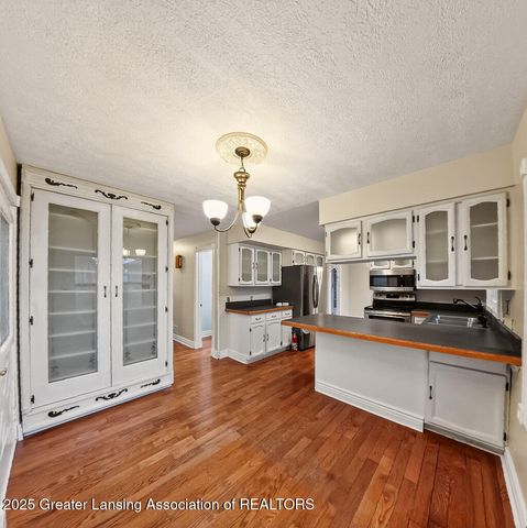 209 Peachtree Place, Mason, MI 48854