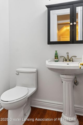 209 Peachtree Place, Mason, MI 48854