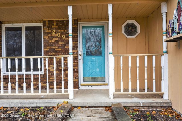 209 Peachtree Place, Mason, MI 48854