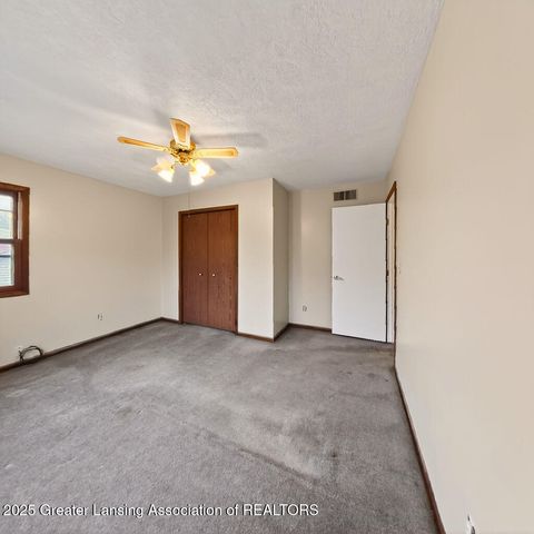 209 Peachtree Place, Mason, MI 48854