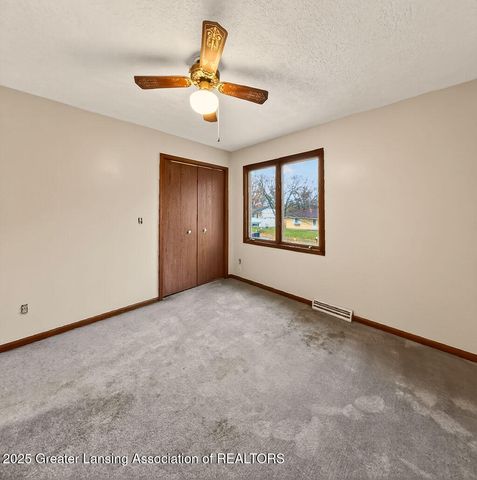 209 Peachtree Place, Mason, MI 48854