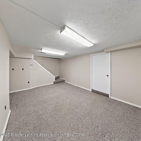 209 Peachtree Place, Mason, MI 48854