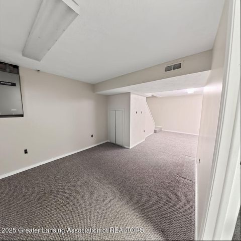 209 Peachtree Place, Mason, MI 48854