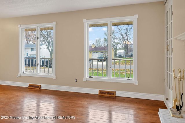 209 Peachtree Place, Mason, MI 48854