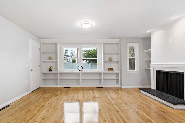 33 Arland Drive, Pawtucket, RI 02861