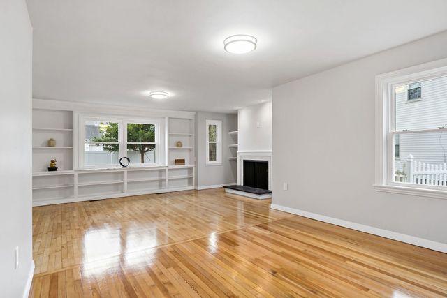 33 Arland Drive, Pawtucket, RI 02861