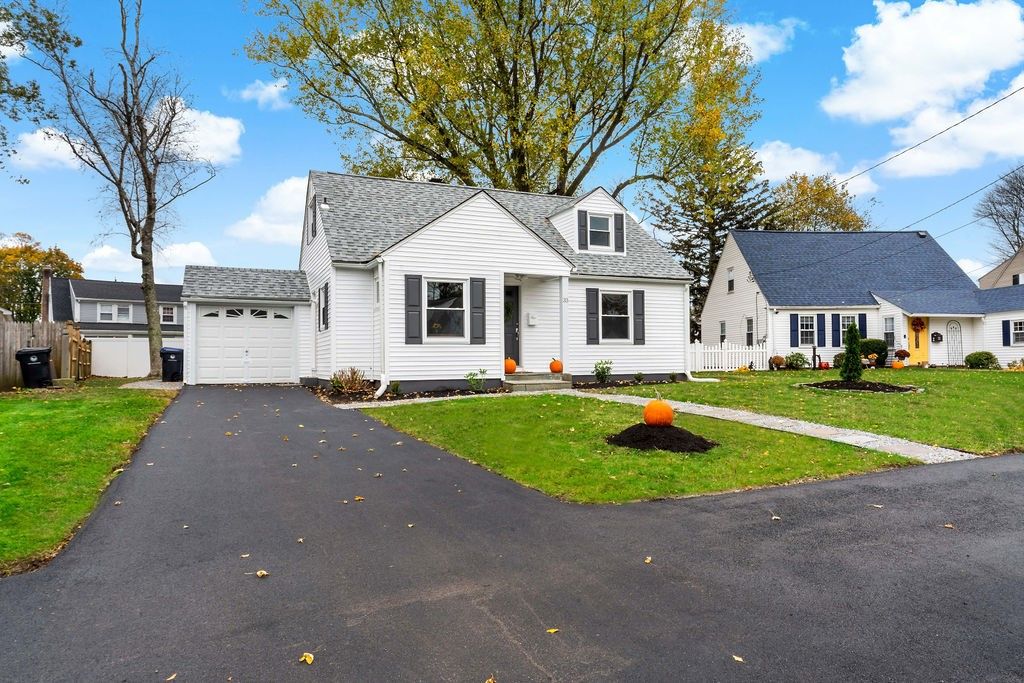 33 Arland Drive, Pawtucket, RI 02861