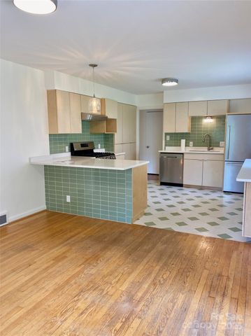 3 Quail Cove Road, Asheville, NC 28804