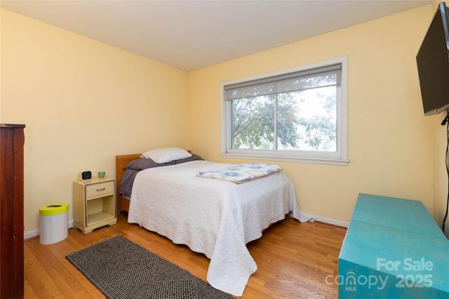 3 Quail Cove Road, Asheville, NC 28804