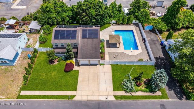 253 Lake Shore Drive, Brick, NJ 08723