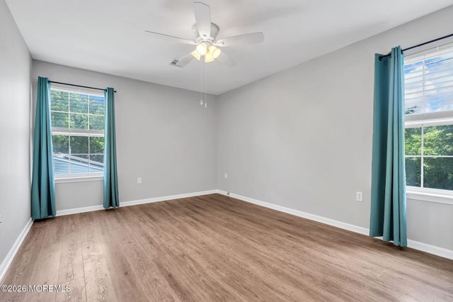 253 Lake Shore Drive, Brick, NJ 08723