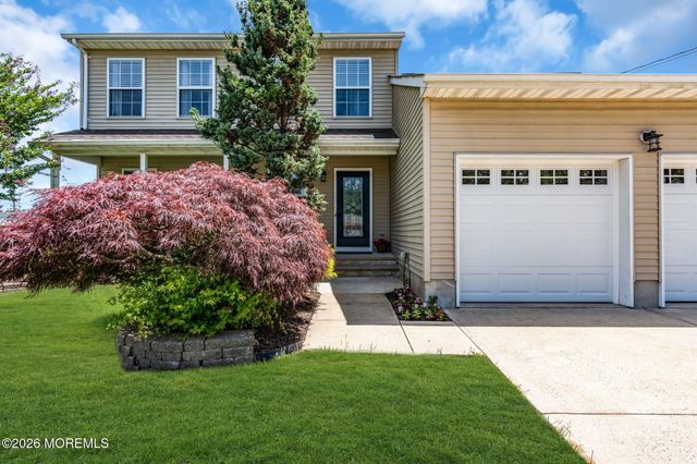 253 Lake Shore Drive, Brick, NJ 08723