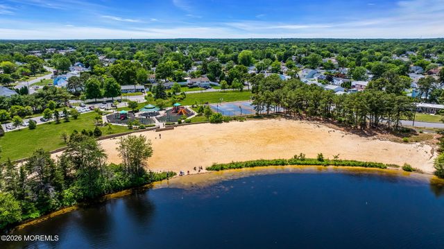 253 Lake Shore Drive, Brick, NJ 08723