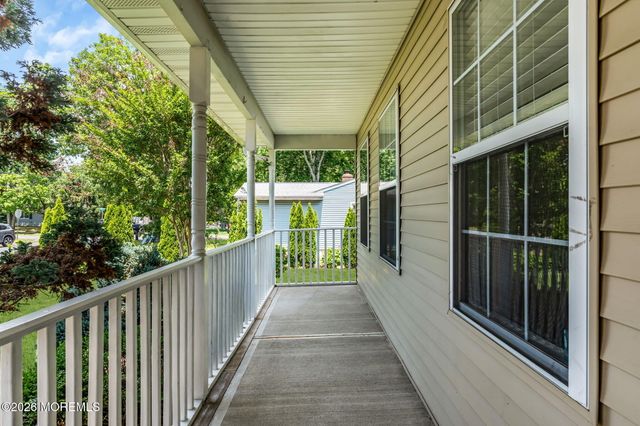 253 Lake Shore Drive, Brick, NJ 08723