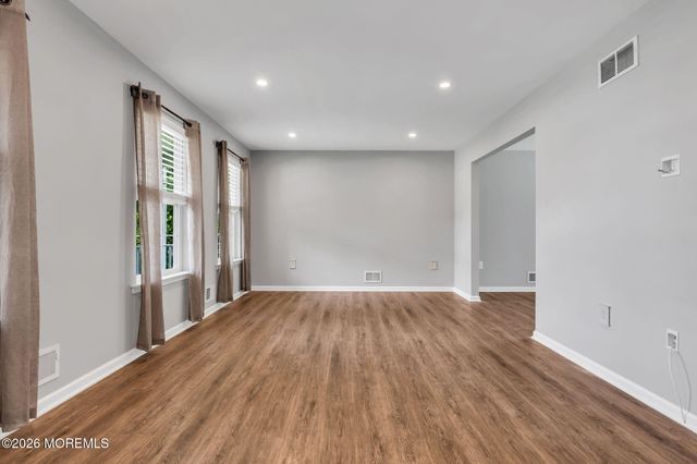 253 Lake Shore Drive, Brick, NJ 08723