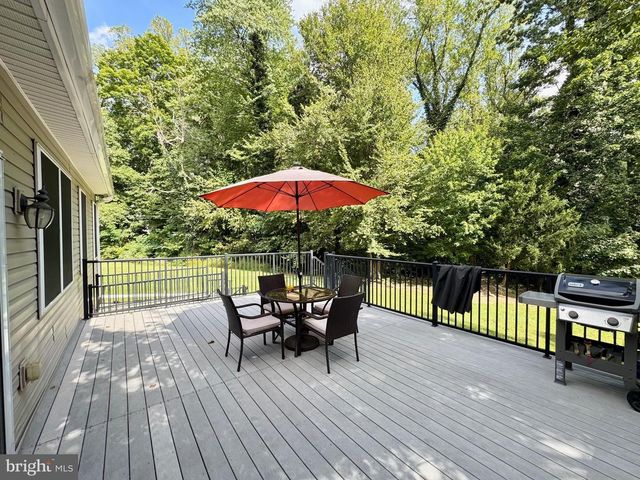 1045 WEST AVE, Springfield, PA 19064