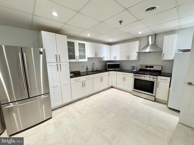 1045 WEST AVE, Springfield, PA 19064