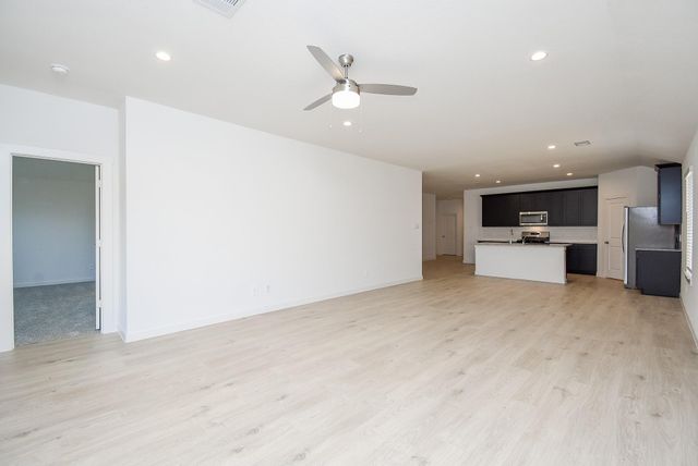 5147 Hunters Trail, Fresno, TX 77545
