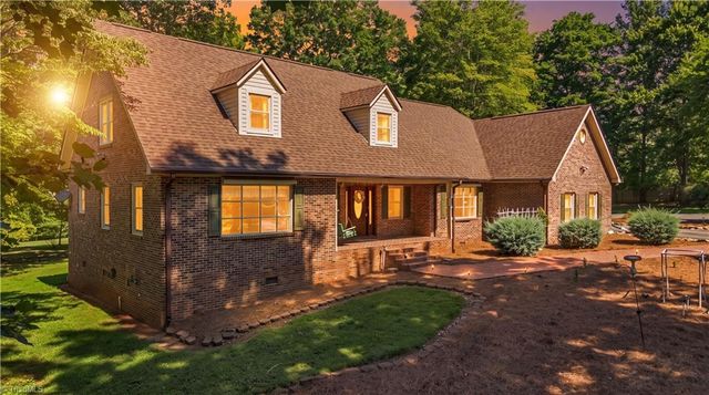 110 Lake Drive, Boonville, NC 27011