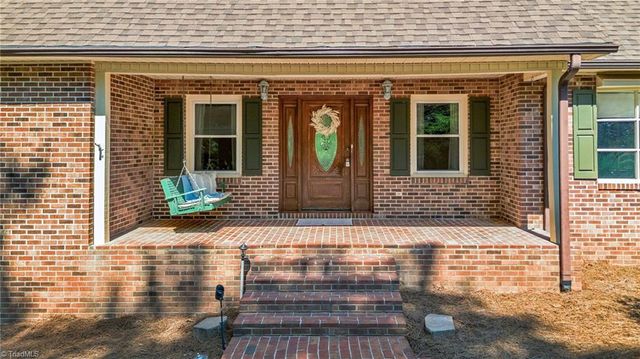 110 Lake Drive, Boonville, NC 27011