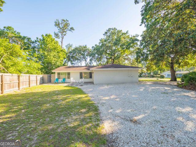 900 Mallery Street, St. Simons, GA 31522