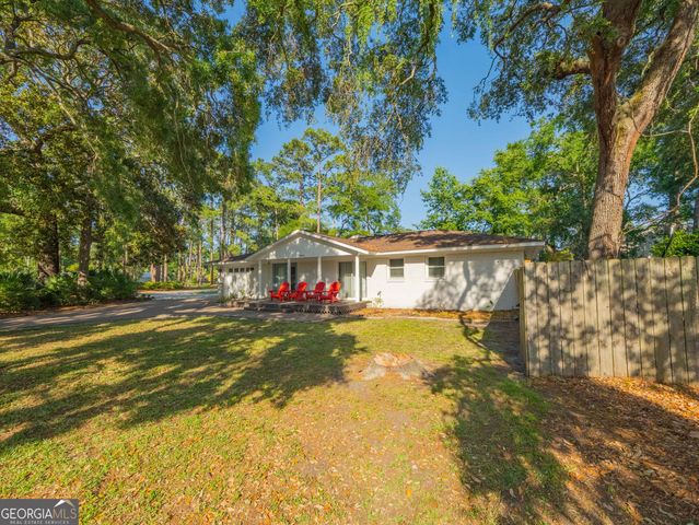 900 Mallery Street, St. Simons, GA 31522
