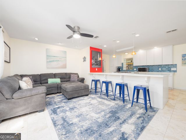 900 Mallery Street, St. Simons, GA 31522