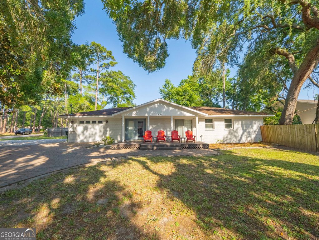 900 Mallery Street, St. Simons, GA 31522