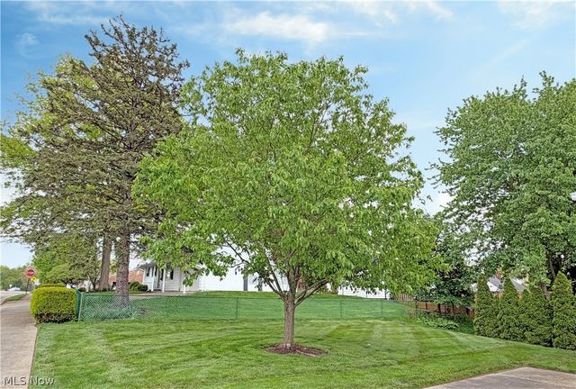 502 Wise Avenue SE, North Canton, OH 44720