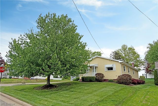 502 Wise Avenue SE, North Canton, OH 44720