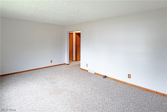 502 Wise Avenue SE, North Canton, OH 44720