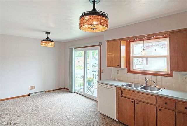 502 Wise Avenue SE, North Canton, OH 44720
