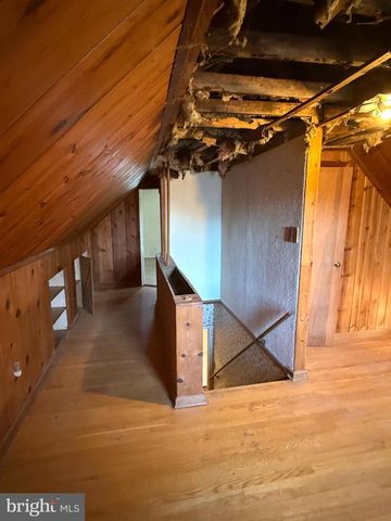 3010 ROGERS DR, Falls Church, VA 22042