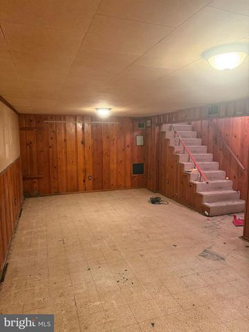 3010 ROGERS DR, Falls Church, VA 22042