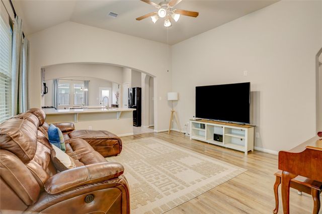 14230 Rim Side Trl, Houston, TX 77045