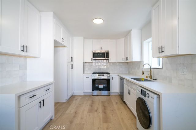 705 E Santa Fe Avenue, Fullerton, CA 92831