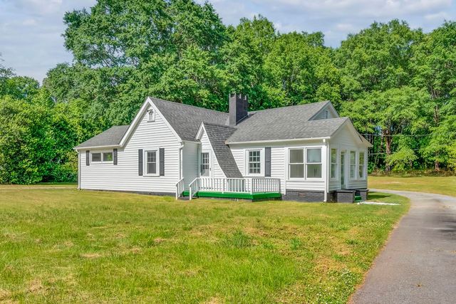 220 Casey Creek Road, Chesnee, SC 29323