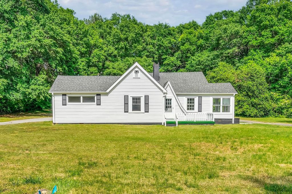 220 Casey Creek Road, Chesnee, SC 29323