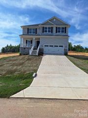 152 Kerr Walk Drive 24, Statesville, NC 26877
