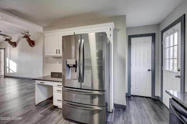 9670 County Lane 116, Carthage, MO 64836