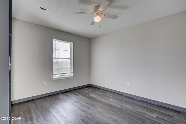 9670 County Lane 116, Carthage, MO 64836