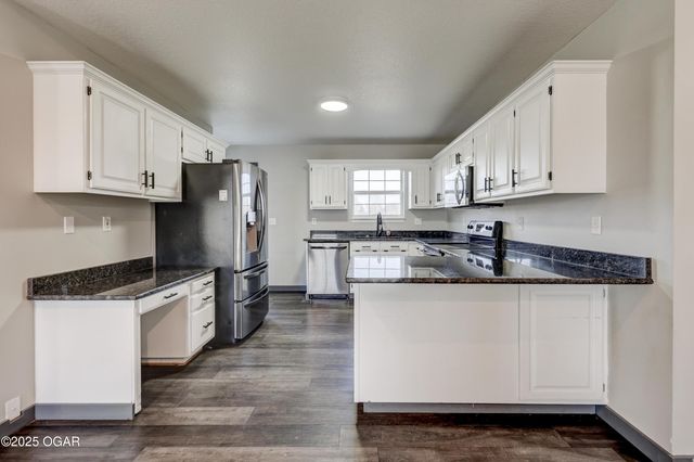 9670 County Lane 116, Carthage, MO 64836