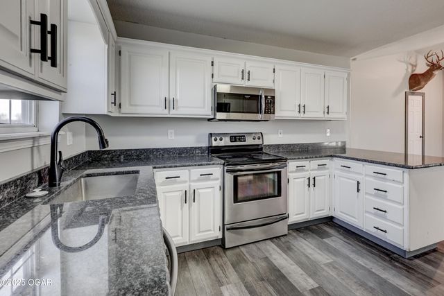 9670 County Lane 116, Carthage, MO 64836