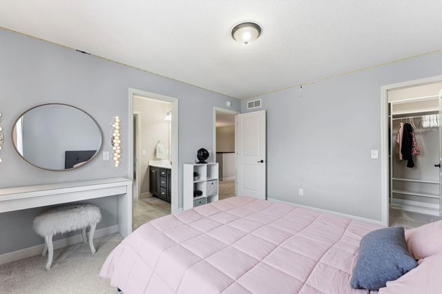 19373 Huntington Avenue, Lakeville, MN 55044