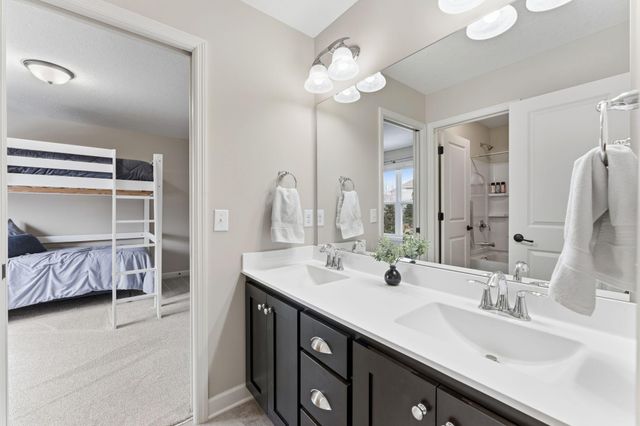 19373 Huntington Avenue, Lakeville, MN 55044