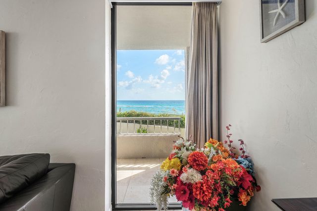 5540 N Ocean Drive 1c, Singer Island, FL 33404